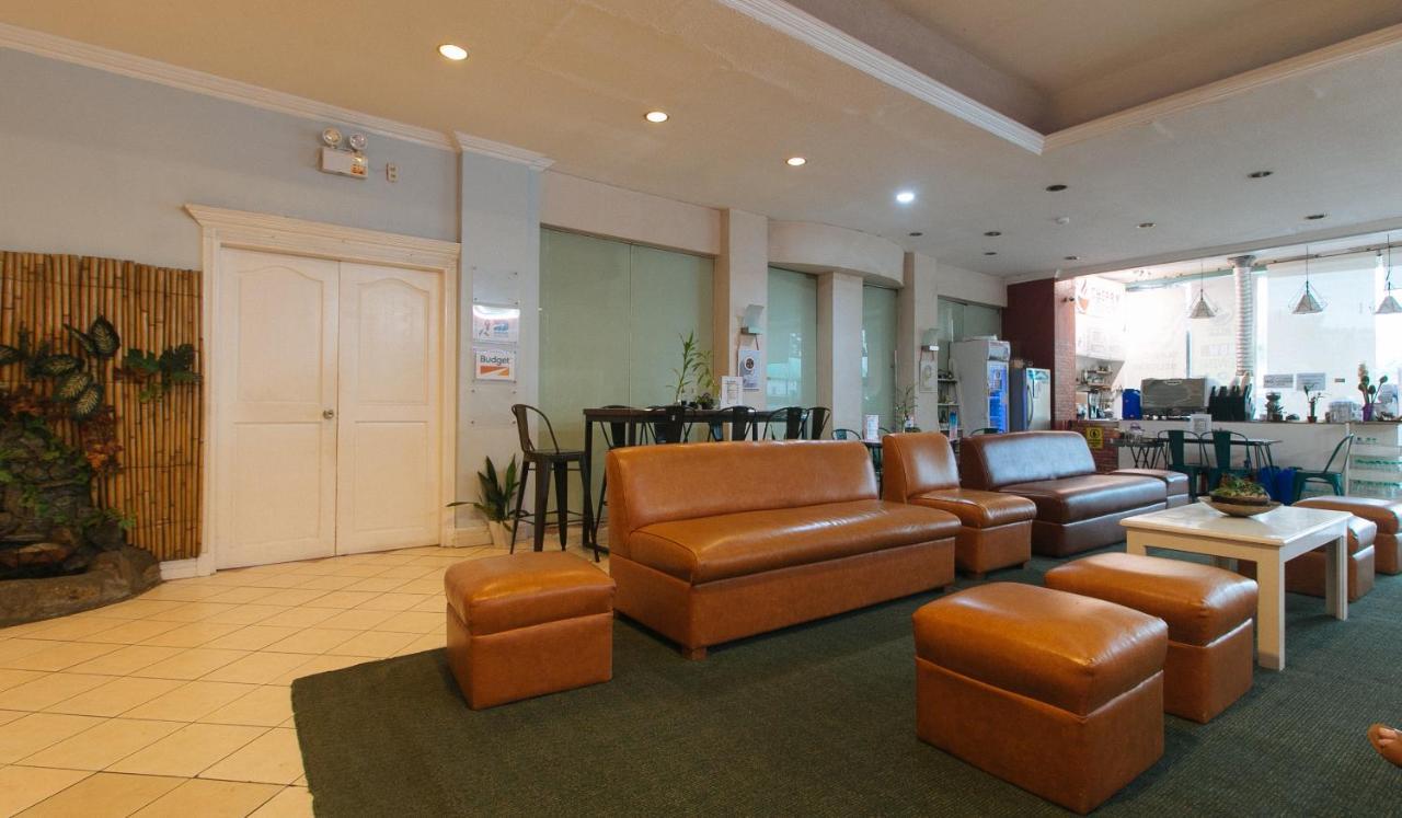 Reddoorz @ Manila Airport Hotel Paranaque City Eksteriør billede